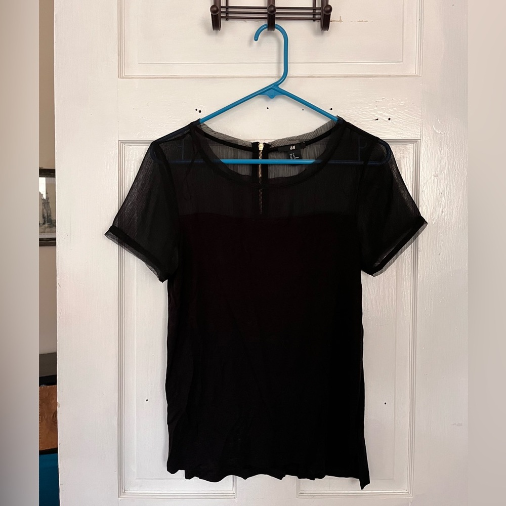 H&M tee with sheer shoulders and zip, size M